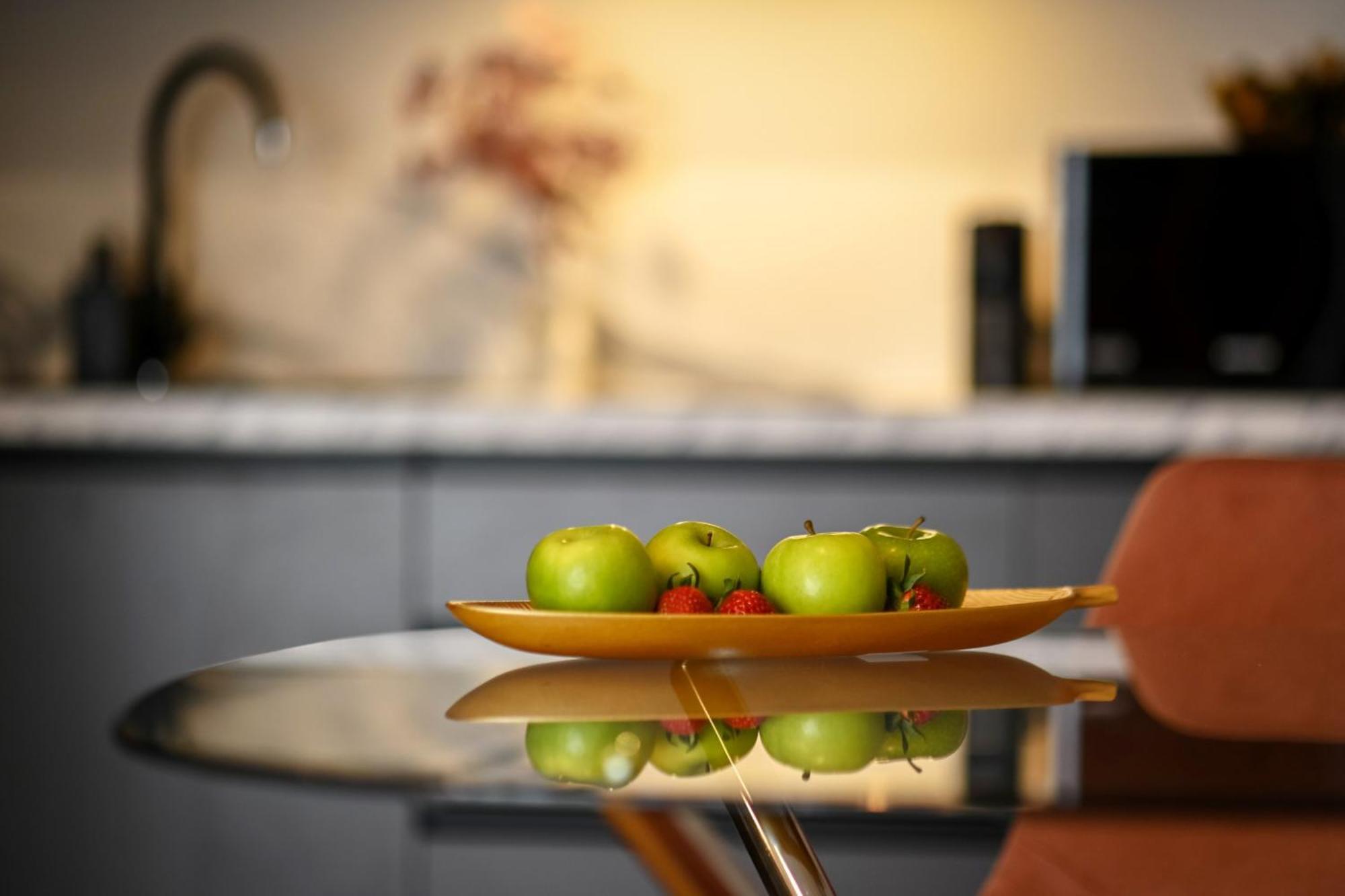 One Verdi Park Exclusive Apartments - Panoramic View & Private Parking Bukarest Rum bild