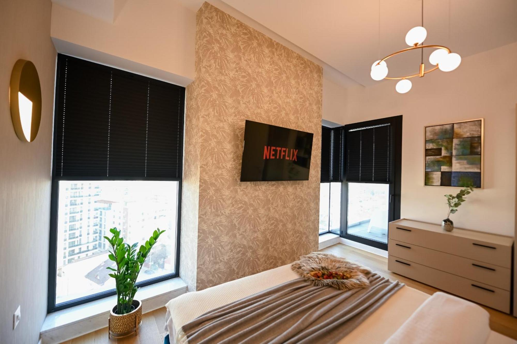 One Verdi Park Exclusive Apartments - Panoramic View & Private Parking Bukarest Rum bild