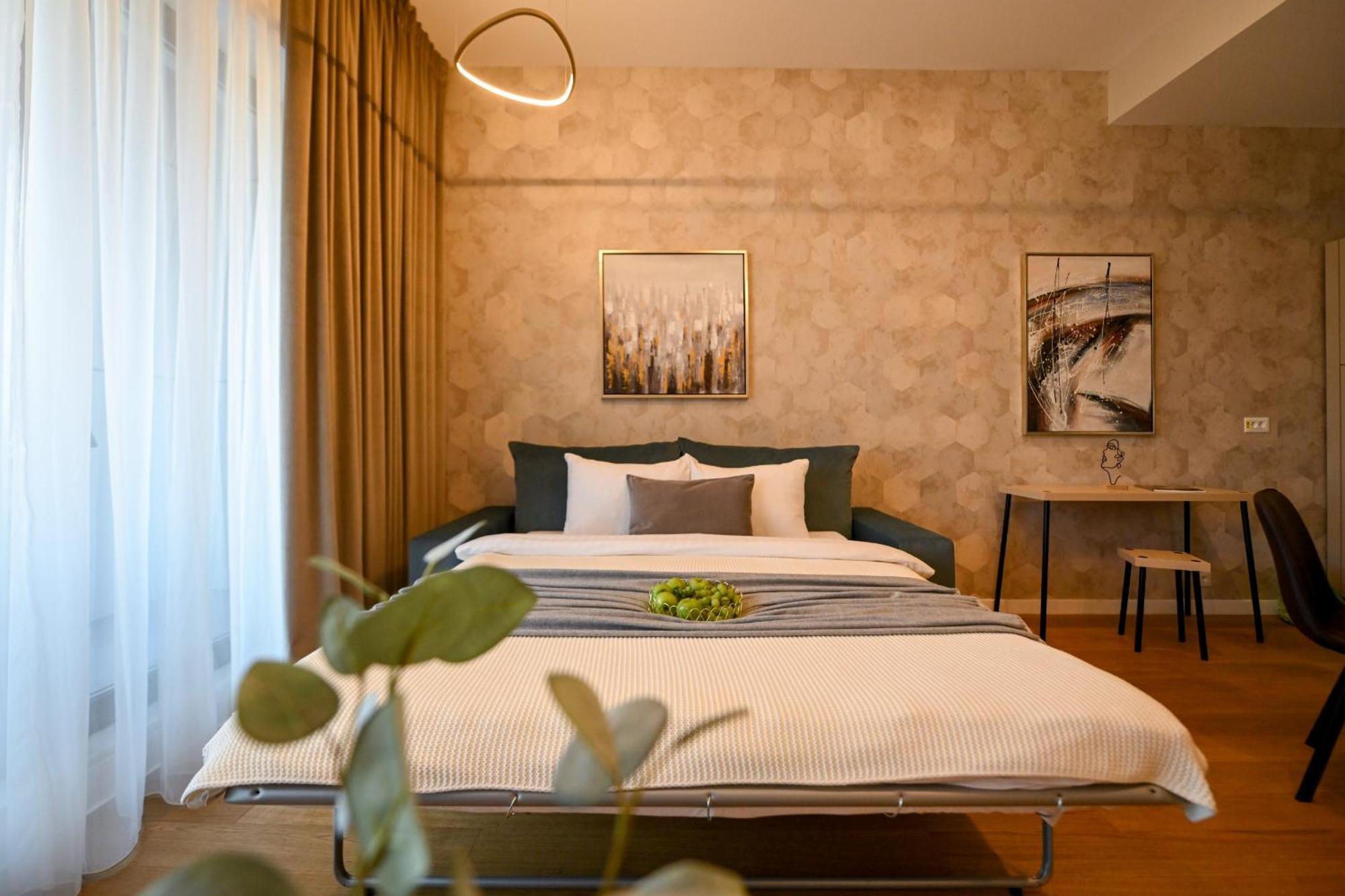 One Verdi Park Exclusive Apartments - Panoramic View & Private Parking Bukarest Rum bild